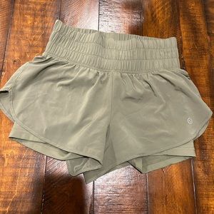 Gilly Hicks XS Olive Green shorts with built in spanks with pockets